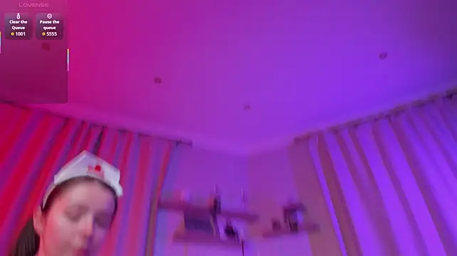 DominikaElis - Push my fingers inside pussy