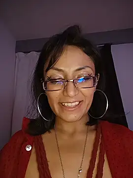 LucyCherry69 - Quítate la camisa 😏