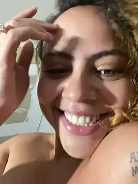 Chloe_Leaozinho - Squirt 💦 gosta na sua boquinha