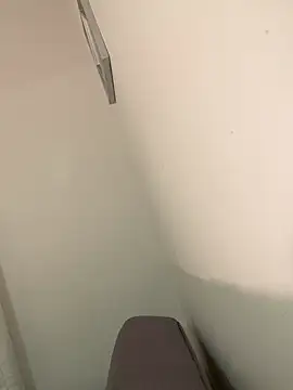 Alissradiante1 - Oil rain on my tits and squeeze hard