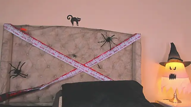 Natalia_collinslim - toy in pussy