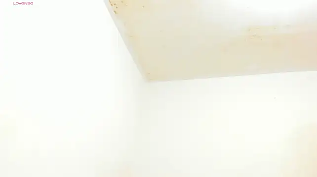 Alishagoddes - NAKED AND OIL MY BODY