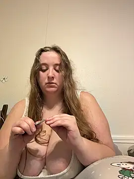 Caligirl9895 - Tits out 5 mins-suck dildo/moan/pinch