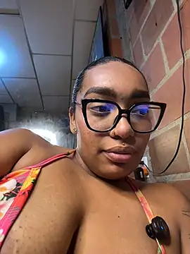 _Piel_Canela - Chow pussy + fingers + squirt