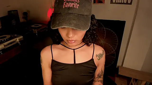 Nati____