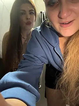 AdelRich - Show pussy 2 gerl 🔥
