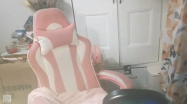 Nastydianastrips - Come watch me squirt