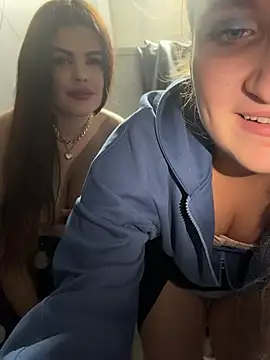 AdelRich - Show pussy 2 gerl 🔥