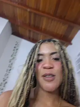 Amber_Curves - Spanking😍