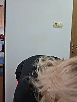 KaylinJan - 🥵I need a coffie and a strong orgasm 🥵