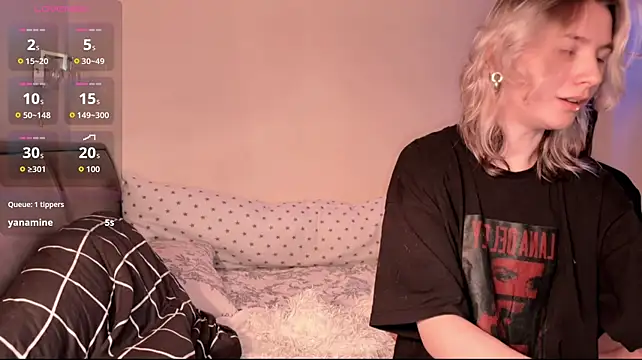 AlexxMichaell - 🤍 Kiss Her Hand