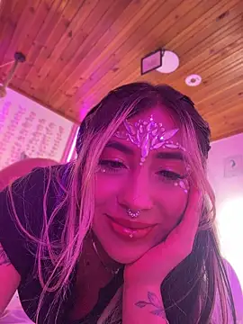 ManuelaVeeleez