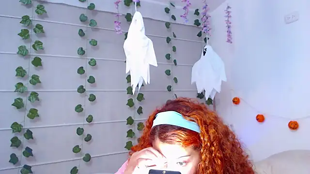 Sarabubbie - Get Naked