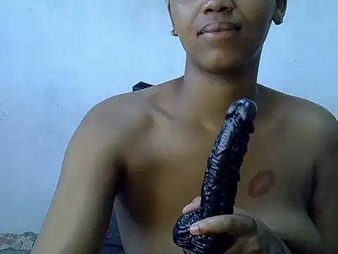 Nyra888 - MESSY SQUIRT