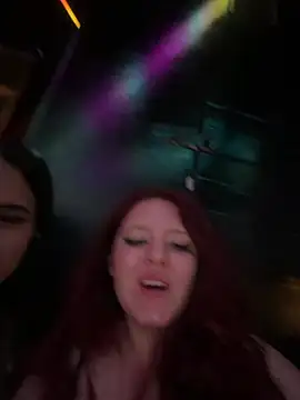 Arlette7 - Suck pussy Vanessa in public ticket show