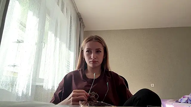 MarkitaHersch - Eye contact + smile