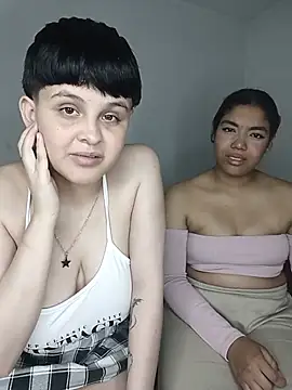Valkiria_and_Sam - Undress both