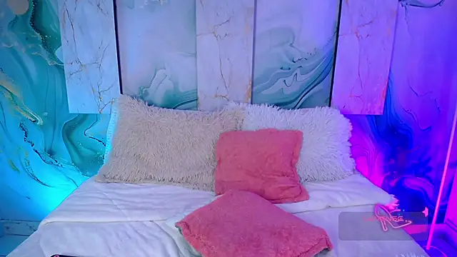 MylaDreams - Show Boobs
