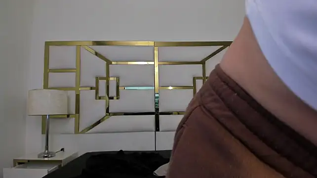 VivieneLuxe - nude and ride dildo 5 min
