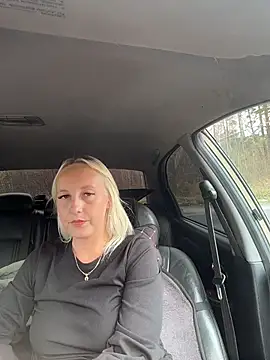 MerlinDave - Finger pussy/naked✌️🥵😋