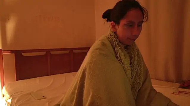 MoonLipsON- - Topless