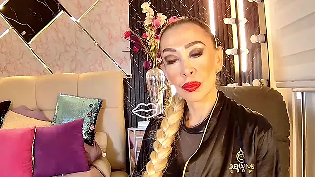 EvelinaGrey - ride dildo for you 5 minutes