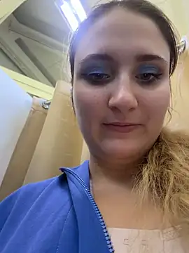 AdelRich - Show pussy 2 gerl 🔥