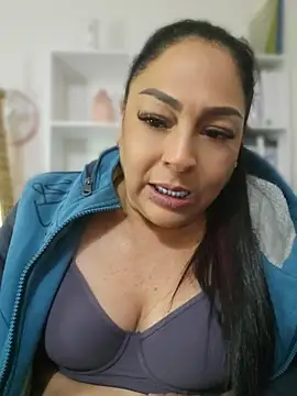 Gina_Myers - Rub My Nipples