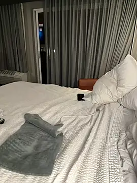 Kikikitti - FUCK MY 😸 with 16 INCHES