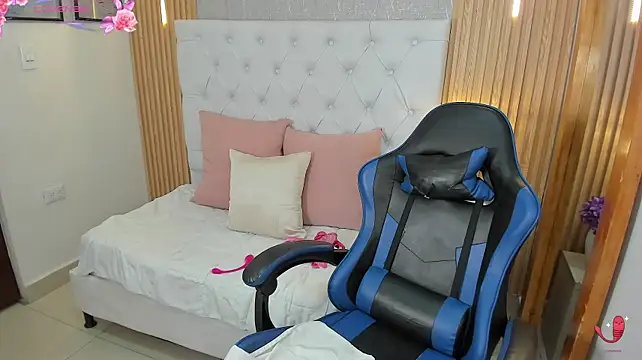Kitty_kayo - Open my ass for u with my glass dildo