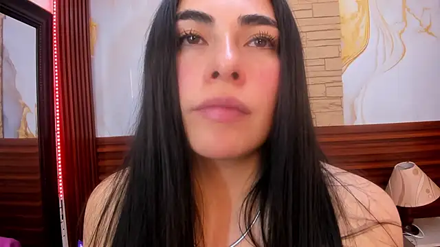 Misssexypri - kisses on Maribel's big butt