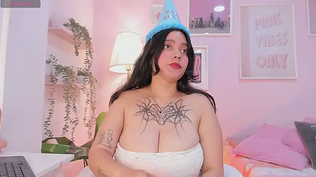 Robinn_dh - take off dress and bra
