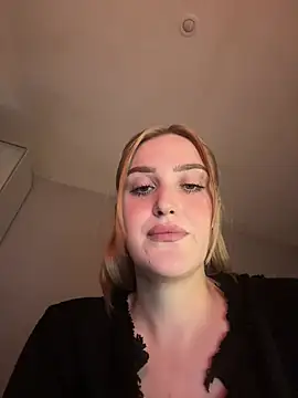 _Bratty_ - Show asshole + doggy 🤫🥵