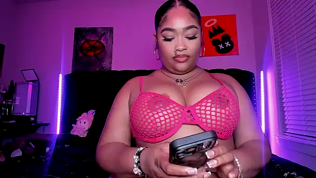 Lovelyzylah - Can I Control Daddies Nutt ???