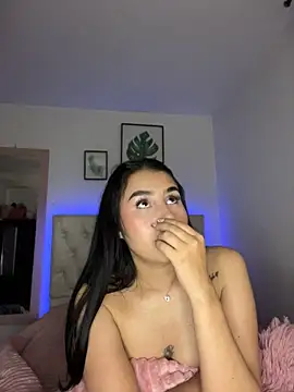 BIJOU_SECRET - Show ass + twerk 🔥