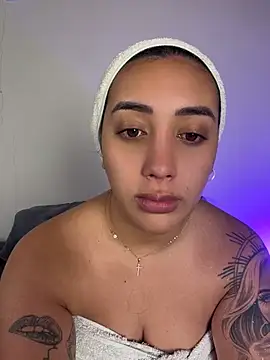 Hannahoff - Fingers in my horny pussy