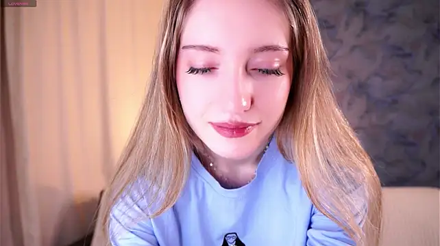 VivaGessel - Lick finger thinking about your dick
