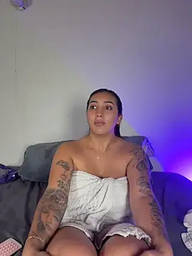 Hannahoff - Fingers in my horny pussy