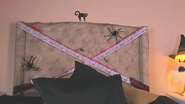 Natalia_collinslim - toy in pussy