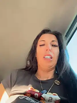 Almmaxxxx - Make us wet on uber😈❤️