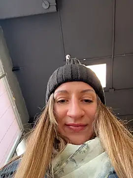 EvvaMur - Rip off your tights and fuck your pussy