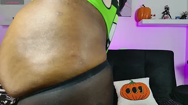 Kary_bunny3 - Twerk And oil💦🥵