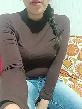 Lupita_sol - Masturbation dildo in ass
