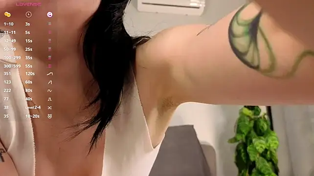 MaryCoopeer - Play with my boobies under my top