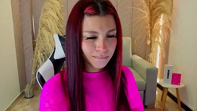 HilaryThomson2 - Ass bathed in oil 🥵🤤