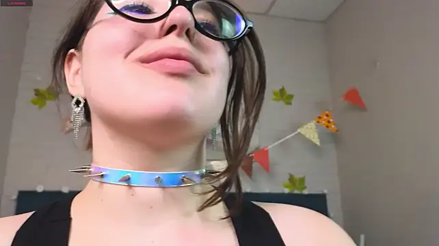 Peneloppa_Star - Spit on breast, pull tits and twist nips