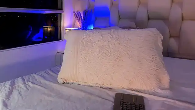 Alexa_tobar - plug anal