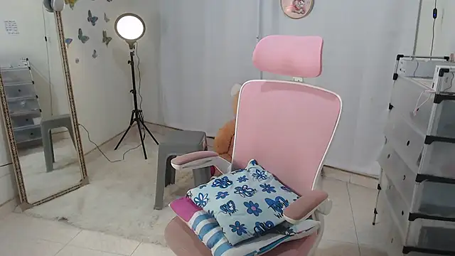 Hanna_latinaa - full naked + dancig