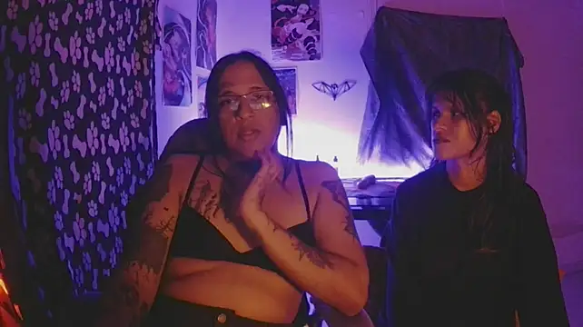 Couple_Moth666 - 💦💦 Squeezing my nipples with milk 🍒🔥