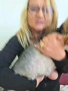 KaylinJan - 🥵I need a coffie and a strong orgasm 🥵